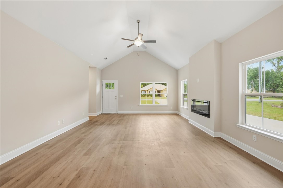 1340 Pelican Lane Southeast Townsend, GA 31331 - Photo 4 of 34 Enjoy 1550 square feet.