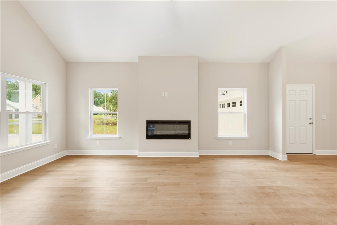 1340 Pelican Lane Southeast Townsend, GA 31331 - Photo 6 of 34 Tons of natural light in the home.