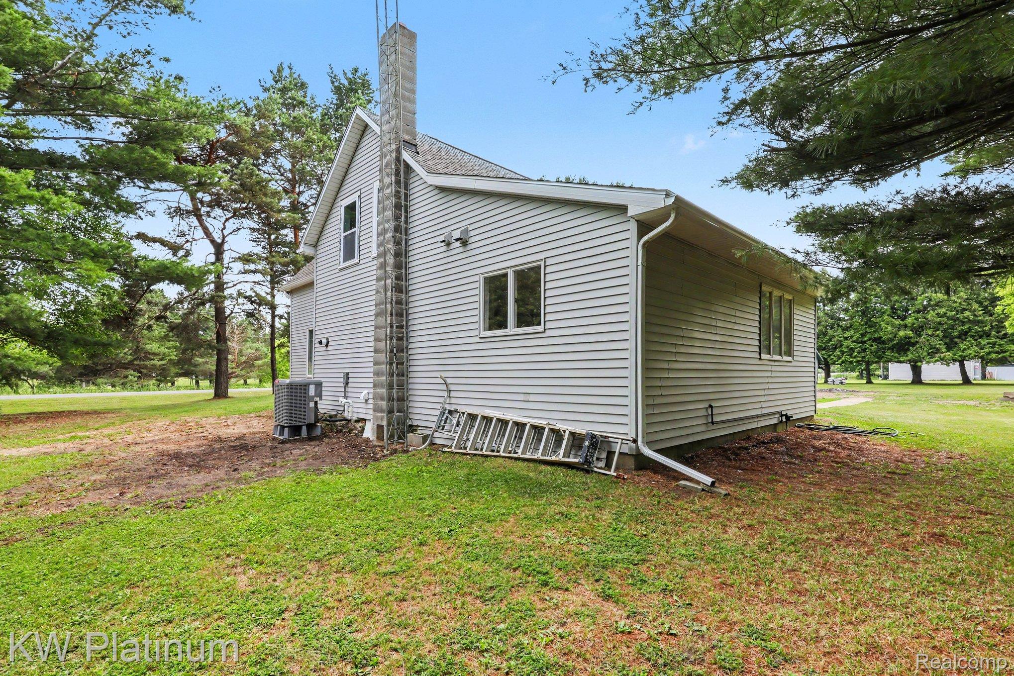 5103 Forester Road Carsonville, MI 48419 - Photo 25 of 28 025_file_3739.jpg