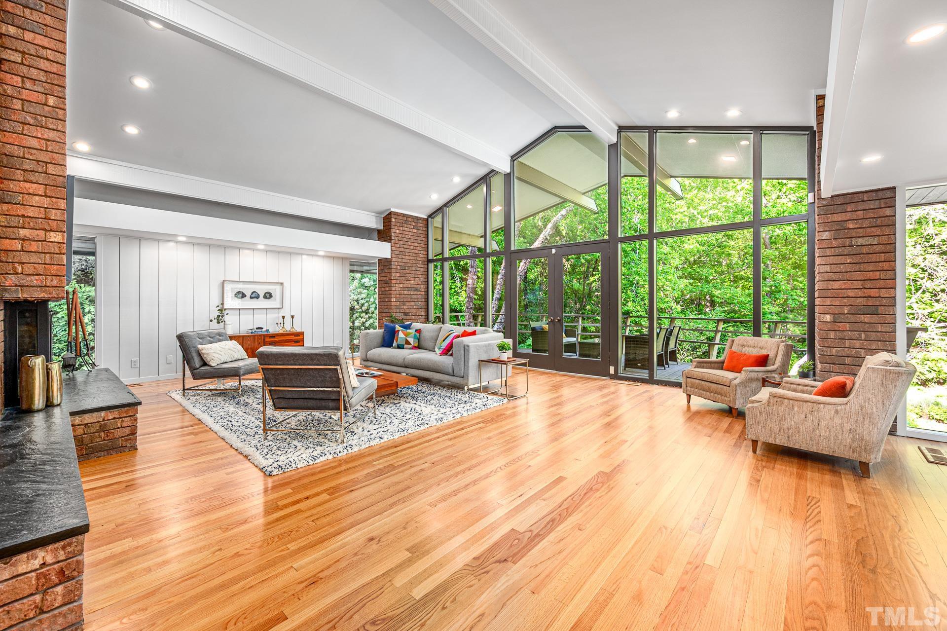 803 Cedar Falls Road Chapel Hill, NC 27514 - Photo 17 of 61 a living room with furniture and a large window