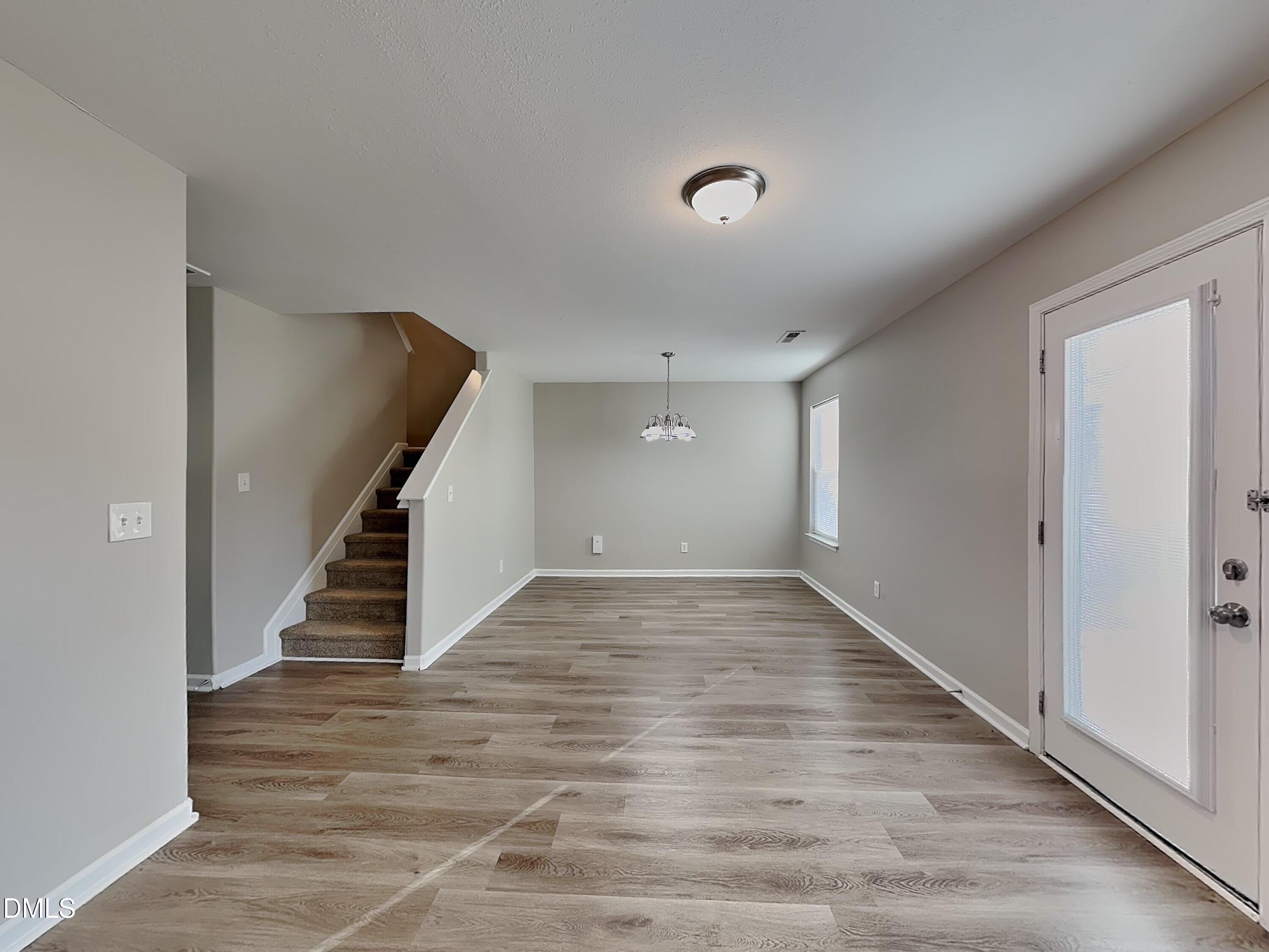 6800 Lakinsville Lane Raleigh, NC 27610 - Photo 4 of 16 3_pc_ARQWulolnP_xCLjVo9sb4_other_room_Ec