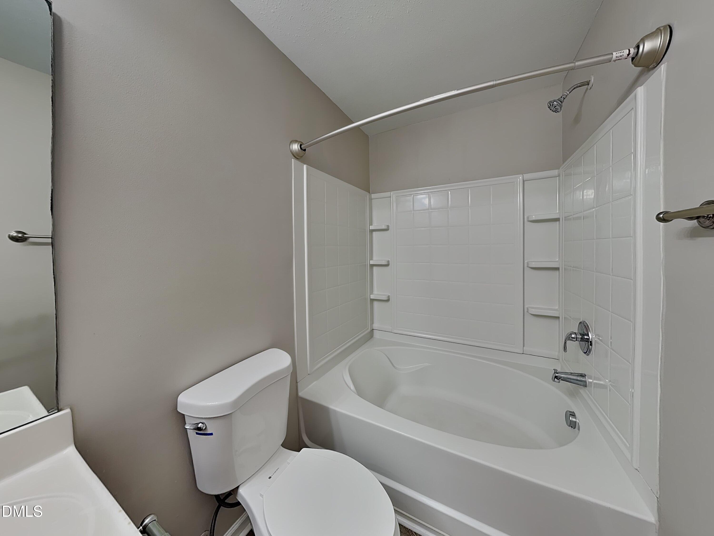 6800 Lakinsville Lane Raleigh, NC 27610 - Photo 10 of 16 9_pc_q0R4VZKv3R_e3ecoOOhc1_layout_0