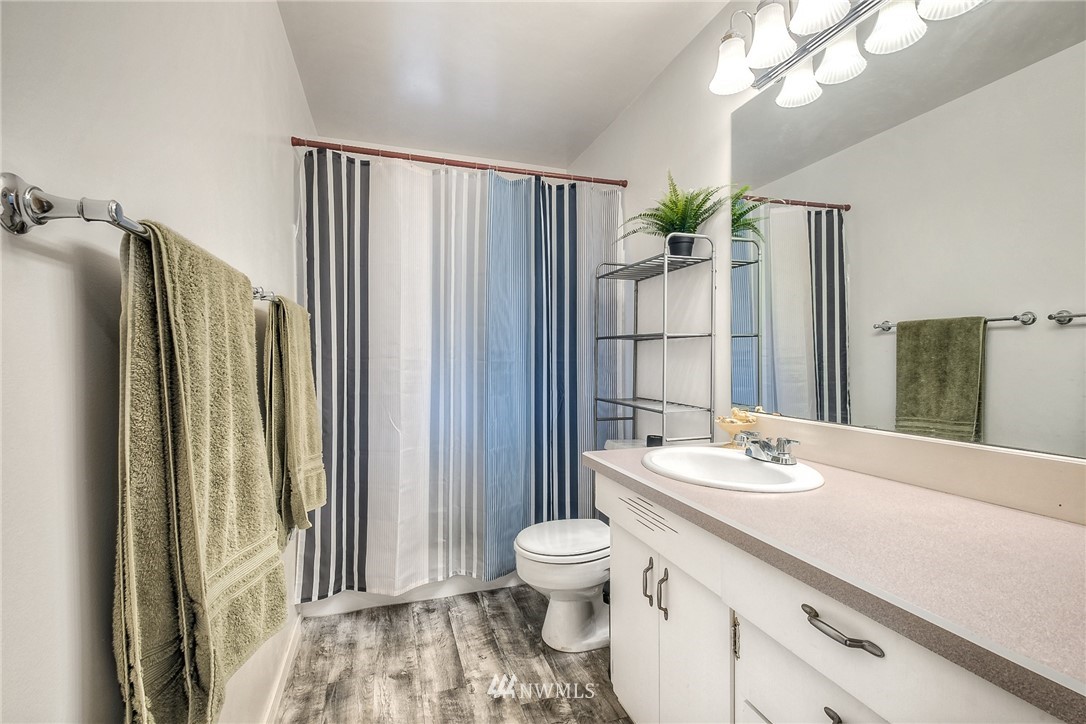 14616 Southeast 178th Place Renton, WA 98058 - Photo 17 of 25 Gallery Image 17