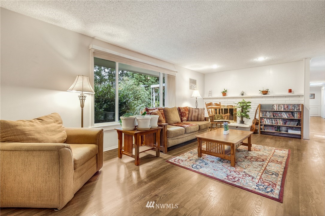 14616 Southeast 178th Place Renton, WA 98058 - Photo 5 of 25 Gallery Image 5