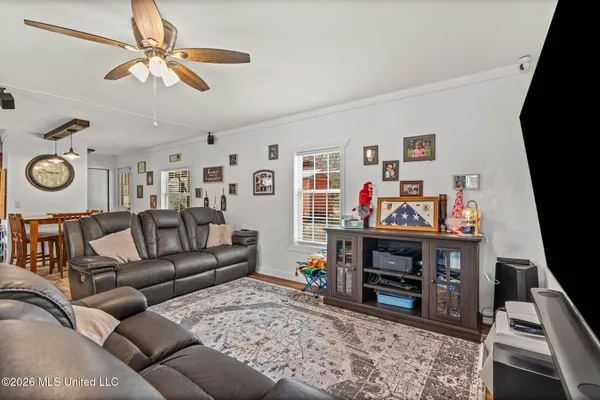 $575,000 | 24928 County Road 71, Robertsdale, AL 36567