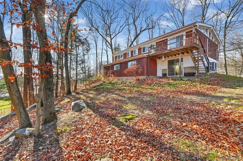 $699,999 | 2802 Deer Street, Mohegan Lake, NY 10547