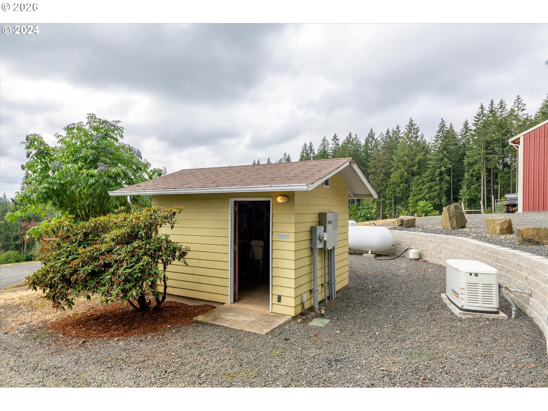 86407 Homestead Road Springfield, OR 97478 - Photo 41 of 45