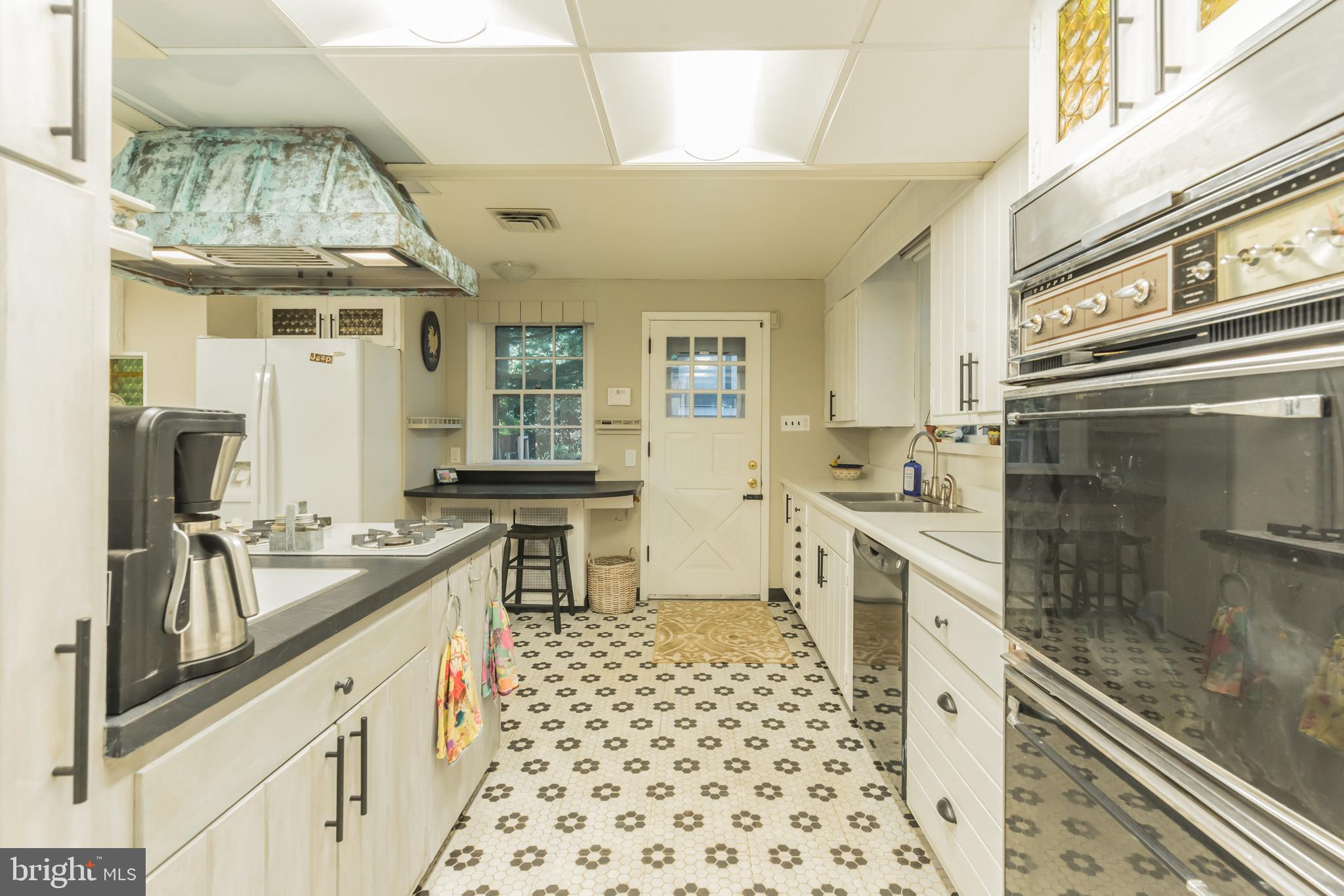 114 Fisher Road Jenkintown, PA 19046 - Photo 14 of 30 Gallery Image 14