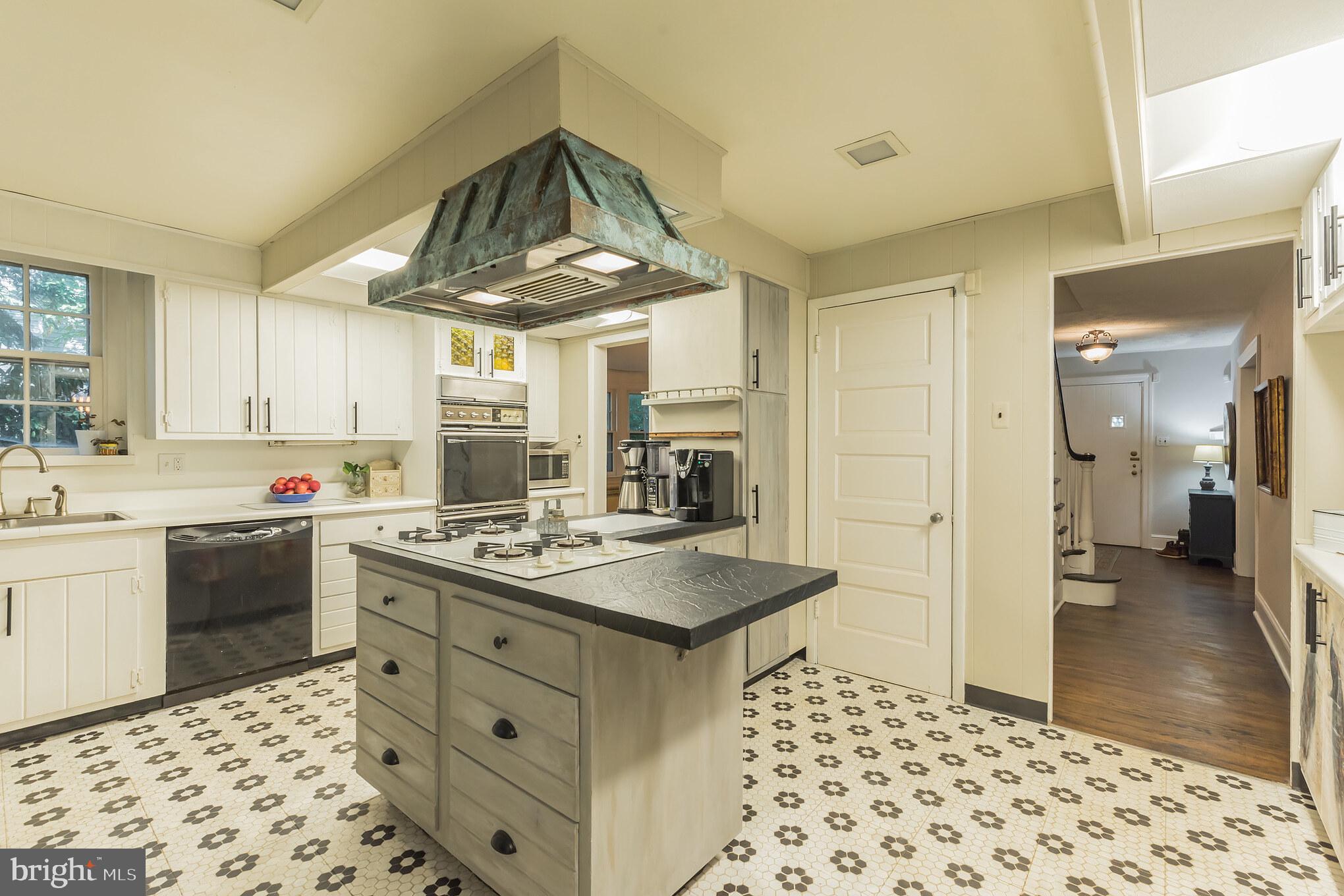114 Fisher Road Jenkintown, PA 19046 - Photo 15 of 30 Gallery Image 15