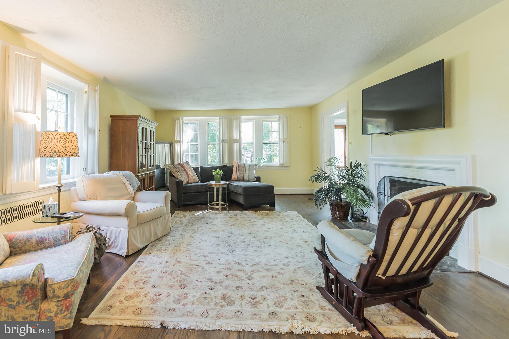 114 Fisher Road Jenkintown, PA 19046 - Photo 3 of 30 Gallery Image 3