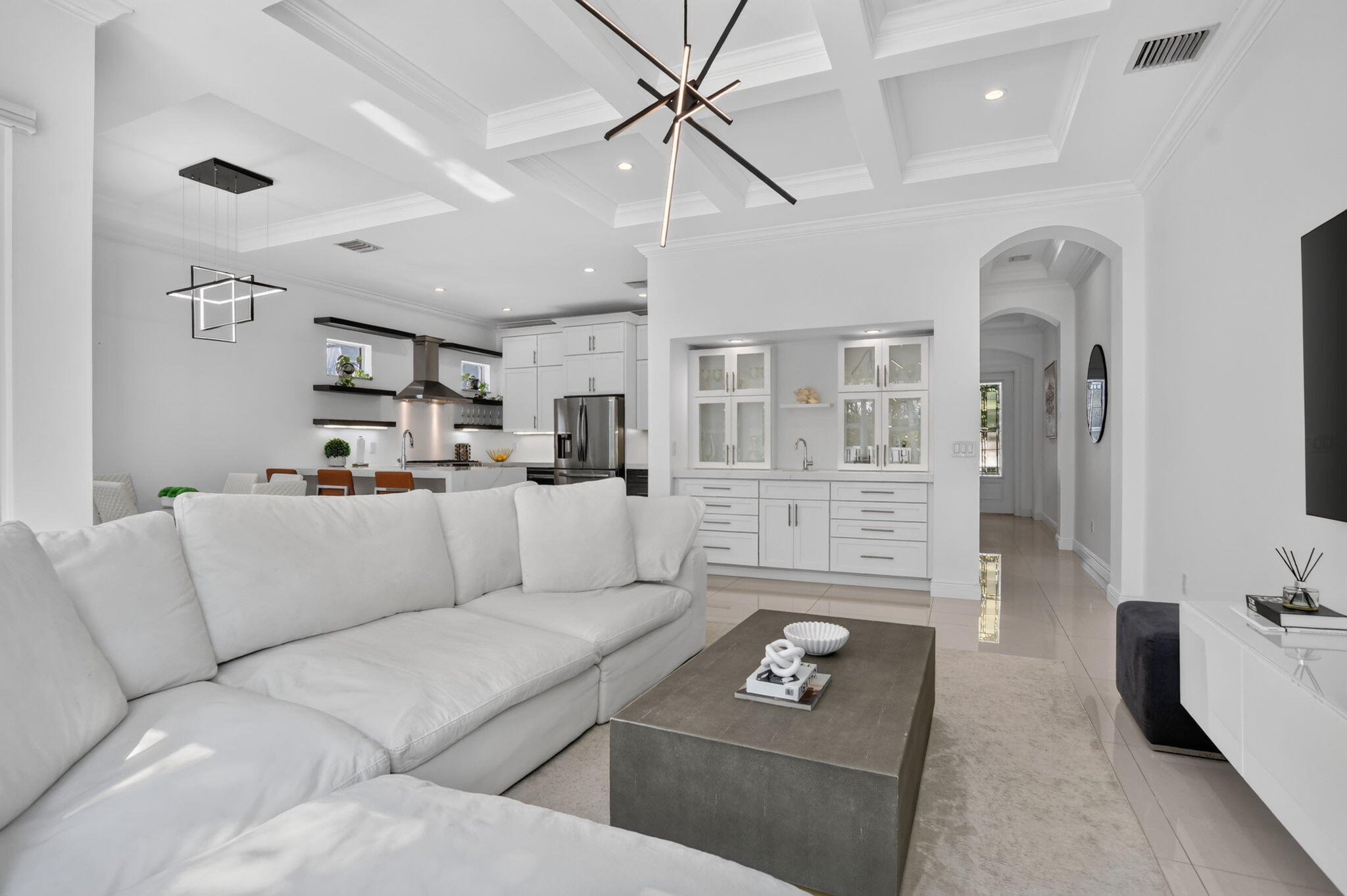 500 Northeast Wavecrest Way Boca Raton, FL 33432 - Photo 2 of 53 14-web-or-mls-DSC_7453