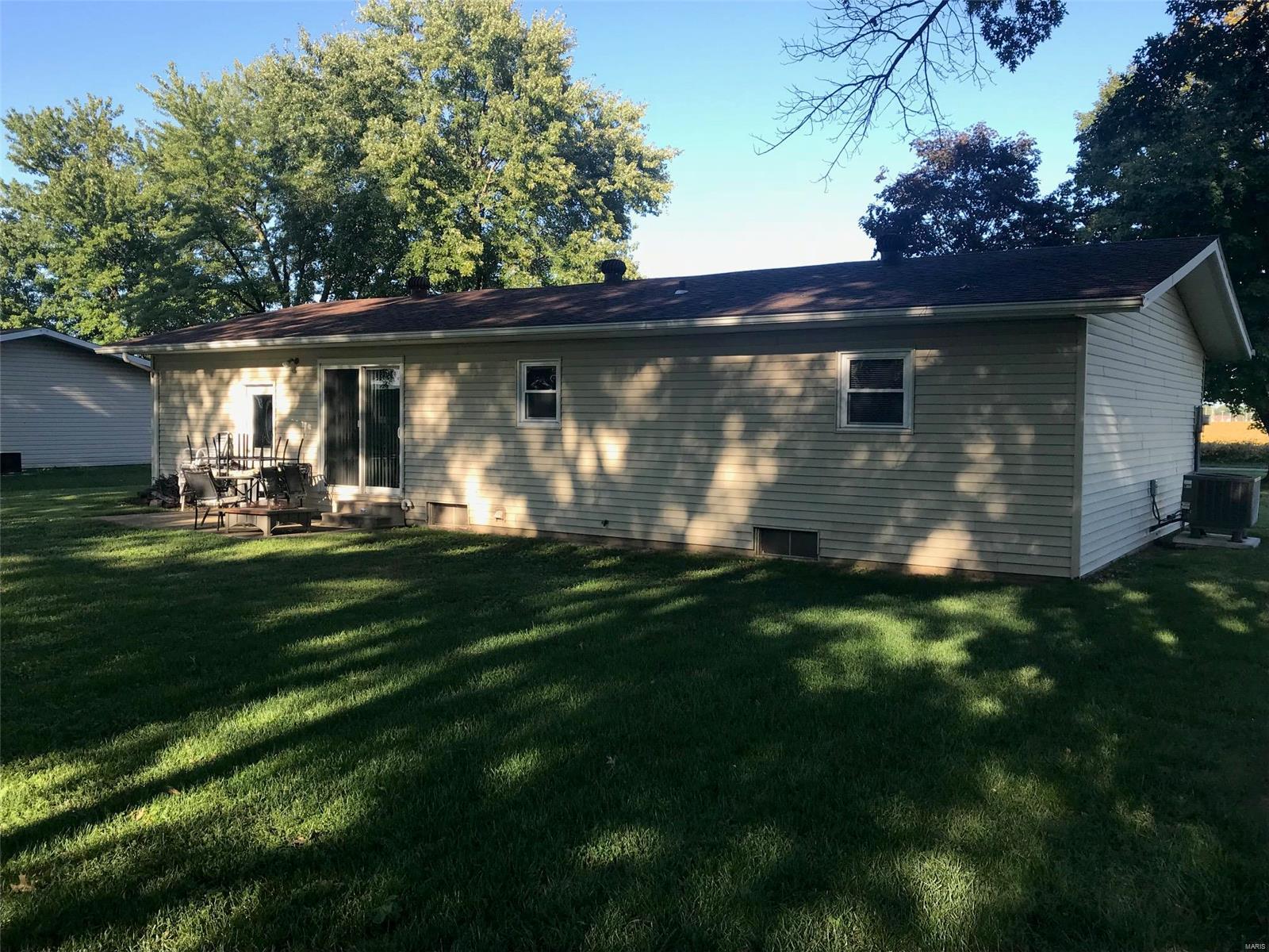 12929 Poettker Road Aviston, IL 62216 - Photo 3 of 14