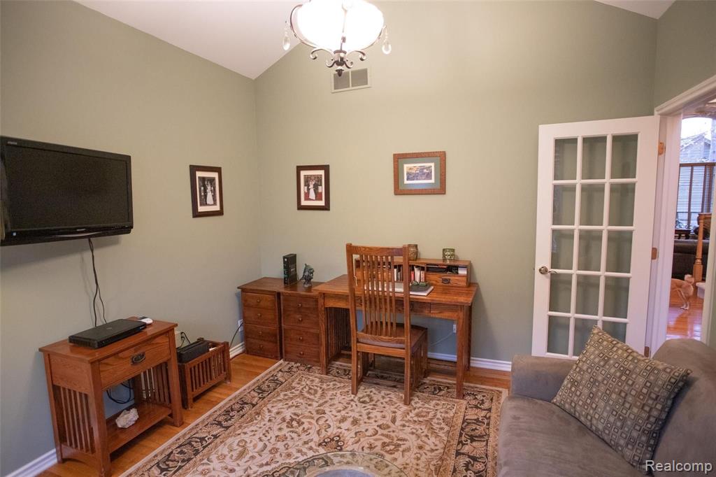 543 Bloomer Ridge Drive Rochester, MI 48307 - Photo 15 of 56