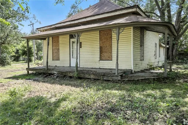 $46,900 | 175 3rd Street, Holt, MO 64048