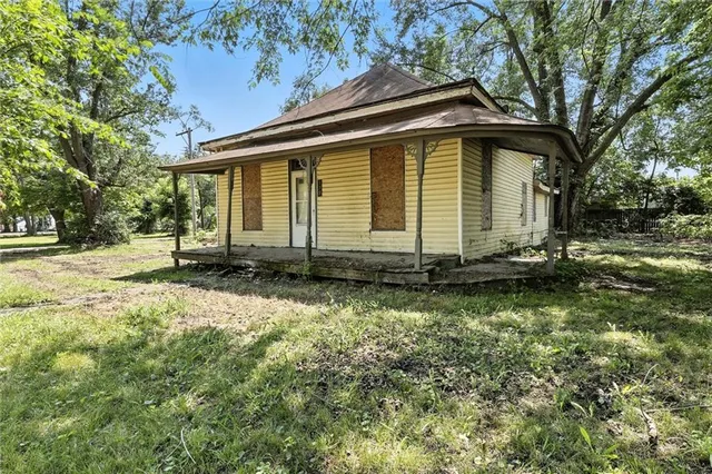 $46,900 | 175 3rd Street, Holt, MO 64048