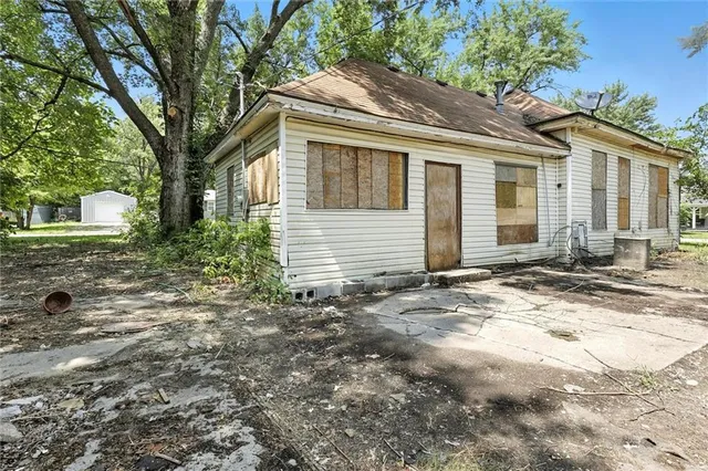 $46,900 | 175 3rd Street, Holt, MO 64048