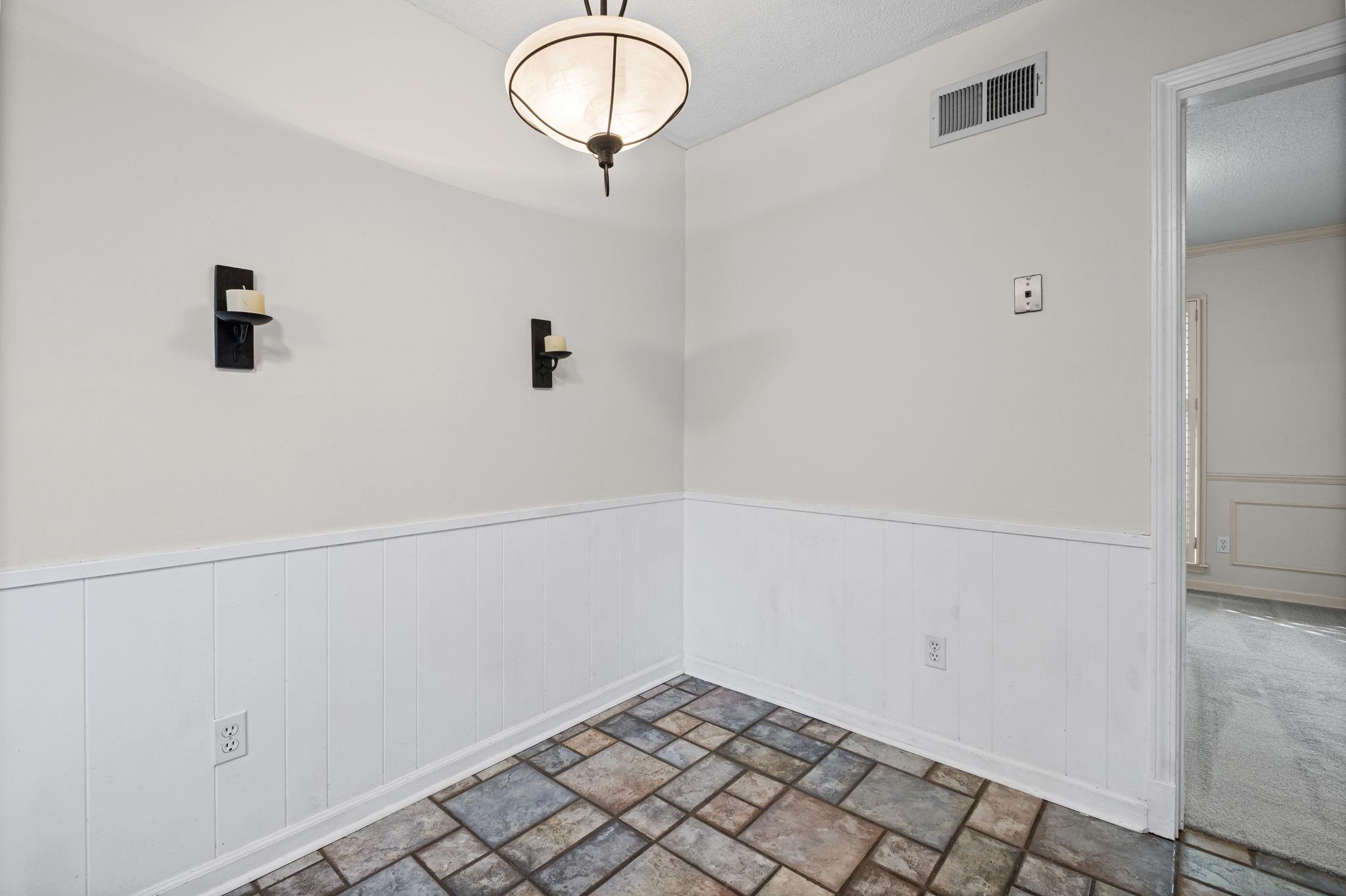 2432 Hawkhurst Street Memphis, TN 38119 - Photo 11 of 31 a view of small space with racks on the wall