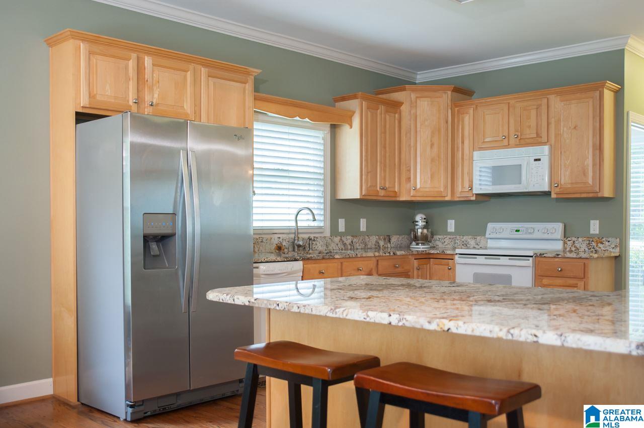 1022 Crest Road Leeds, AL 35094 - Photo 8 of 29 Gallery Image 8