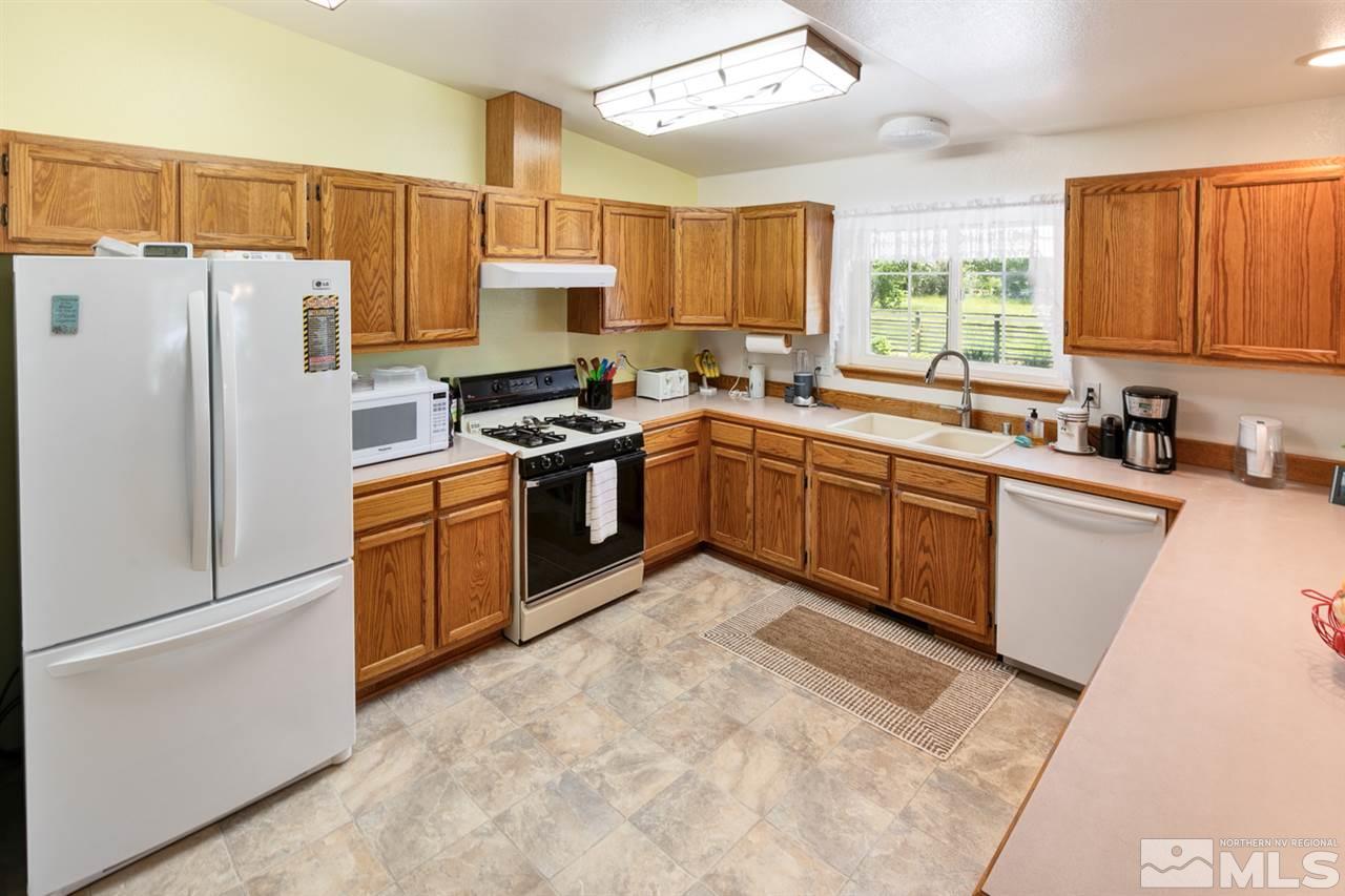1000 Edgewater Lane Fallon, NV 89406 - Photo 8 of 24 Photo 8
