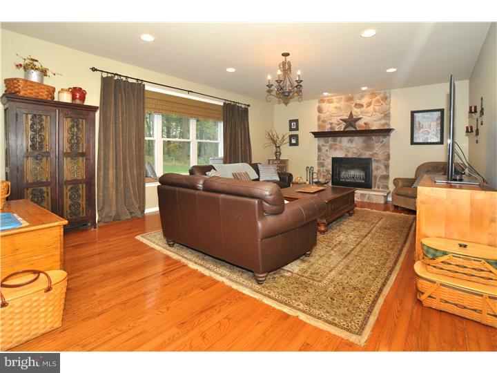 253 Scott Road Perkasie, PA 18944 - Photo 5 of 21 Family Room