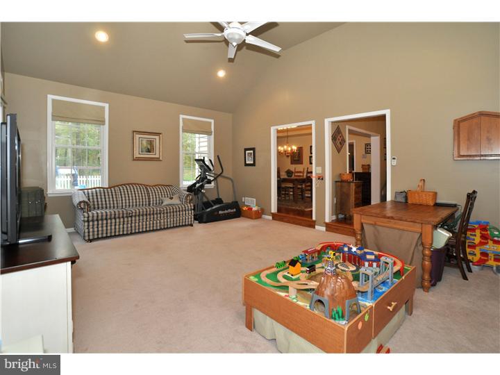 253 Scott Road Perkasie, PA 18944 - Photo 9 of 21 Sun Room