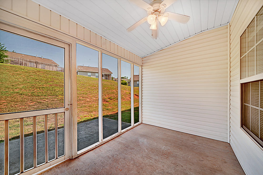 733 Spring Park Road Knoxville, TN 37914 - Photo 14 of 17 733 Spring Park Drive -12