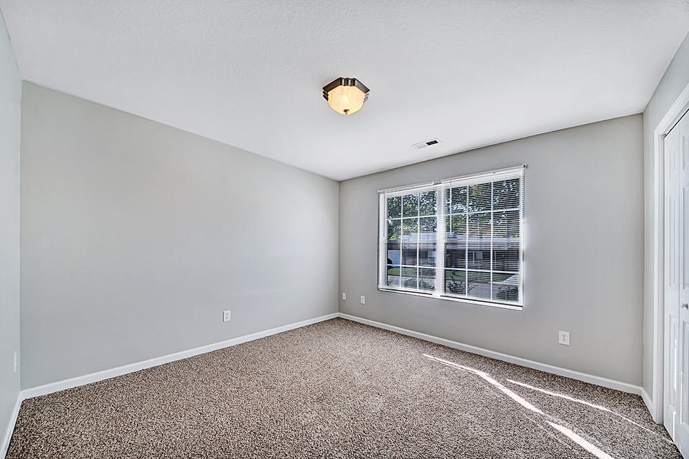 733 Spring Park Road Knoxville, TN 37914 - Photo 6 of 17 733 Spring Park Drive -2