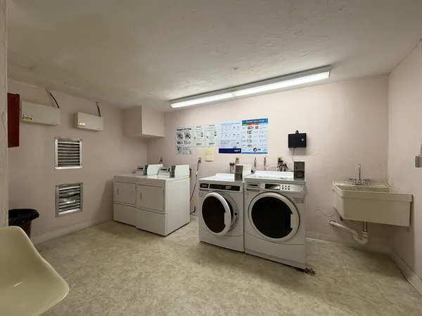 $2,500 | 354 Neponset Street, Unit M, Canton, MA 02021