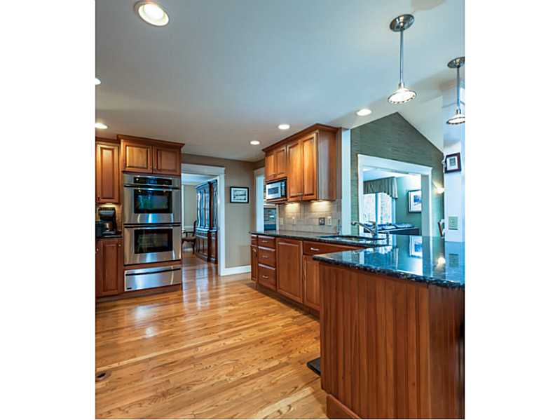 110 Signal Ridge Way East Greenwich, RI 02818 - Photo 7 of 21 Kitchen.