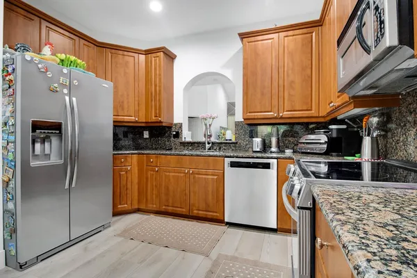 $3,995 | 5095 Madison Lakes Circle North, Davie, FL 33328