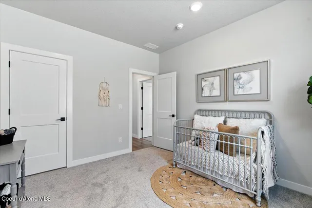 $677,400 | 7052 North Coeur Terre Boulevard, Coeur D'Alene, ID 83815