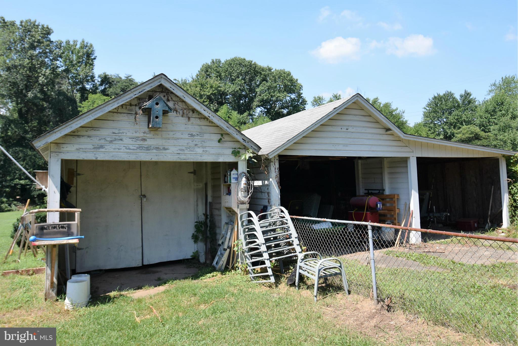 7110 Highbridge Road Bowie, MD 20720 - Photo 5 of 29 Garage and shed