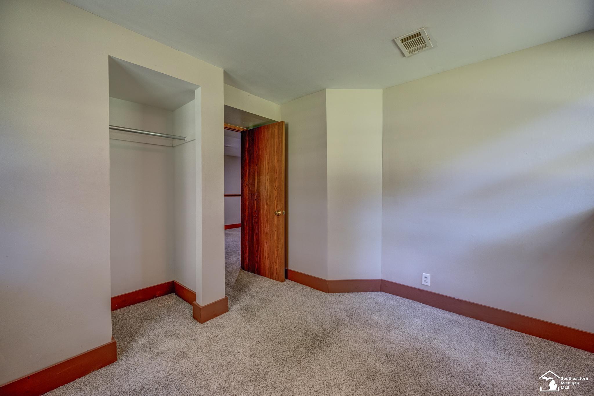 8870 Dixon Road Monroe, MI 48161 - Photo 39 of 45