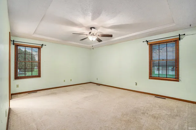 $325,000 | 58656 Baugo Crossing, Elkhart, IN 46517