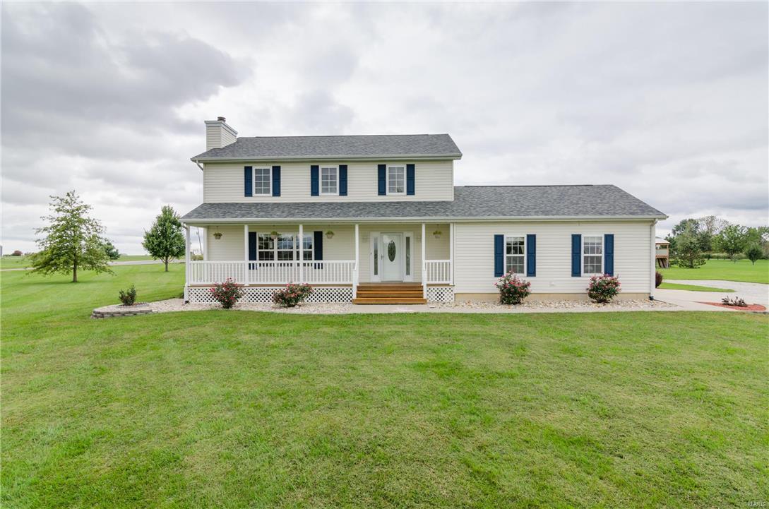 101 Spring Court Worden, IL 62097 - Photo 2 of 34