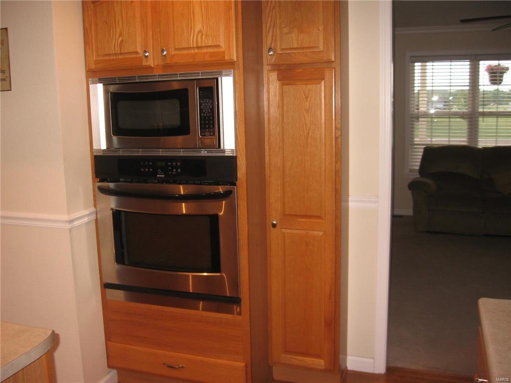 101 Spring Court Worden, IL 62097 - Photo 12 of 34