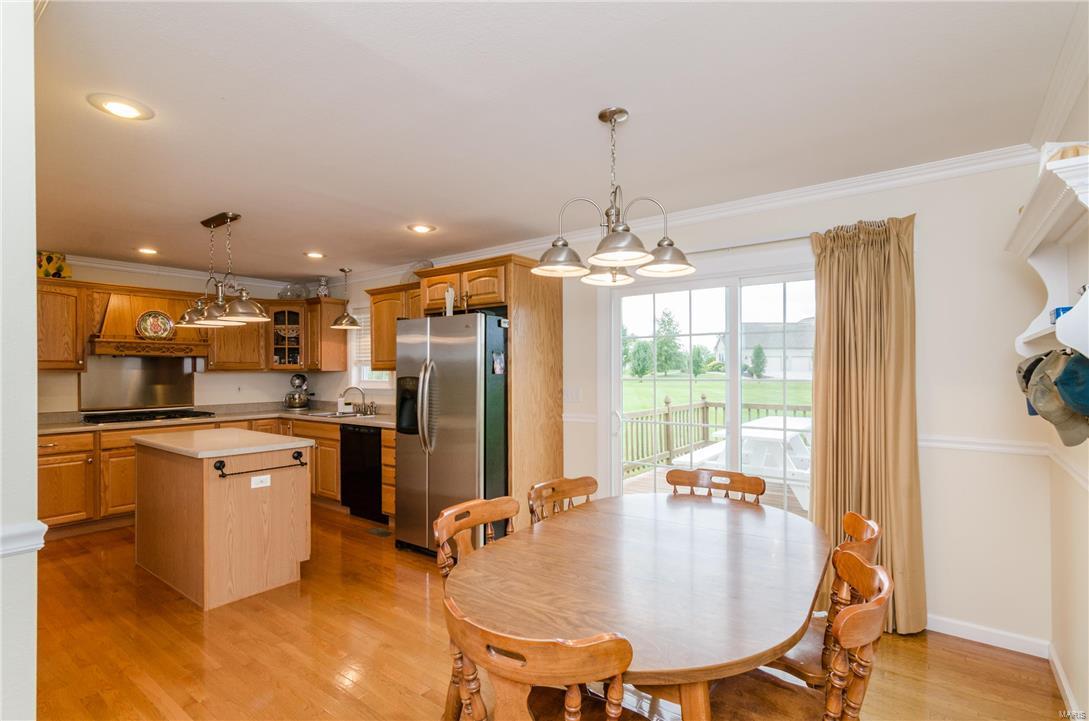 101 Spring Court Worden, IL 62097 - Photo 9 of 34