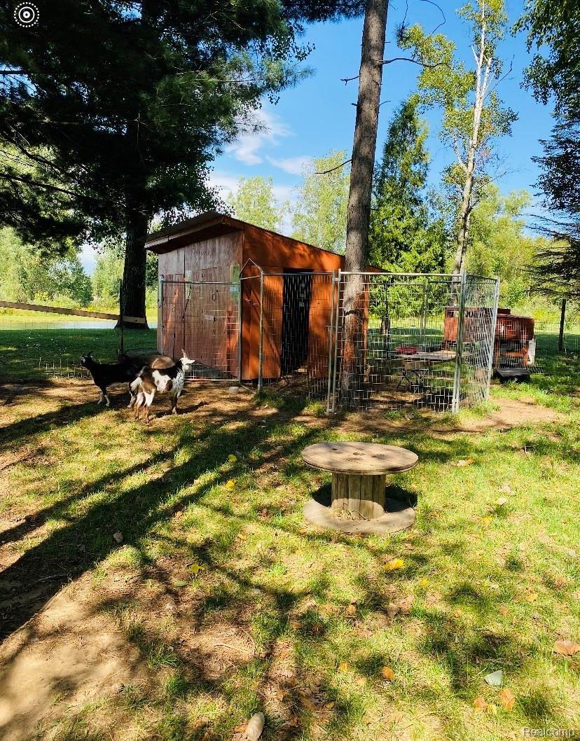 8609 Vassar Road Millington, MI 48746 - Photo 29 of 36 vassar animal shed.jpg