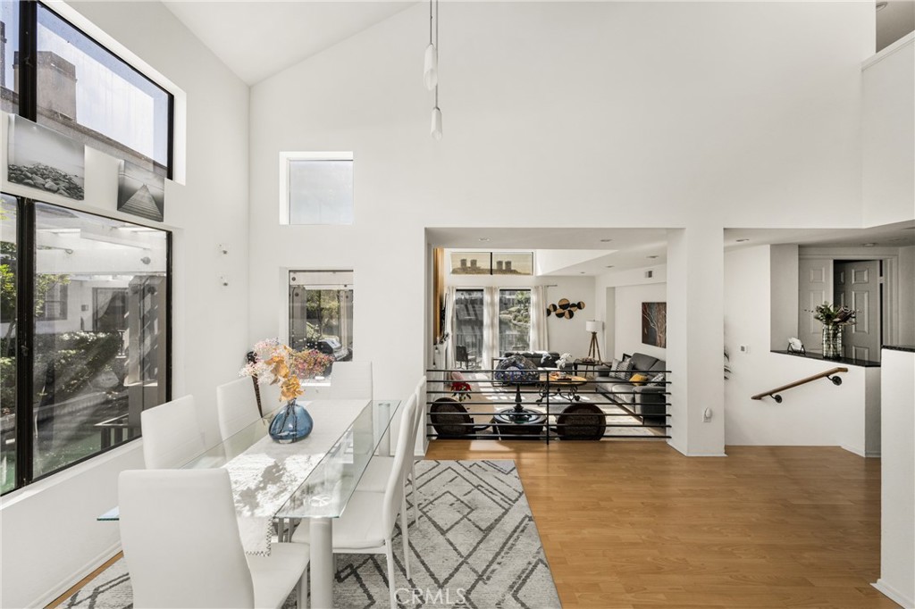 8 Southwind Irvine, CA 92614 - Photo 17 of 35 Dining room