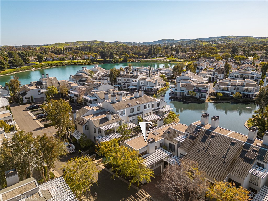 8 Southwind Irvine, CA 92614 - Photo 2 of 35 Aerial view