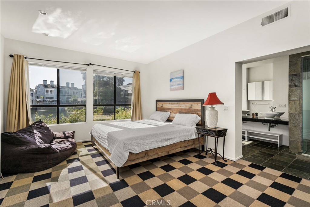 8 Southwind Irvine, CA 92614 - Photo 22 of 35 Master Suite