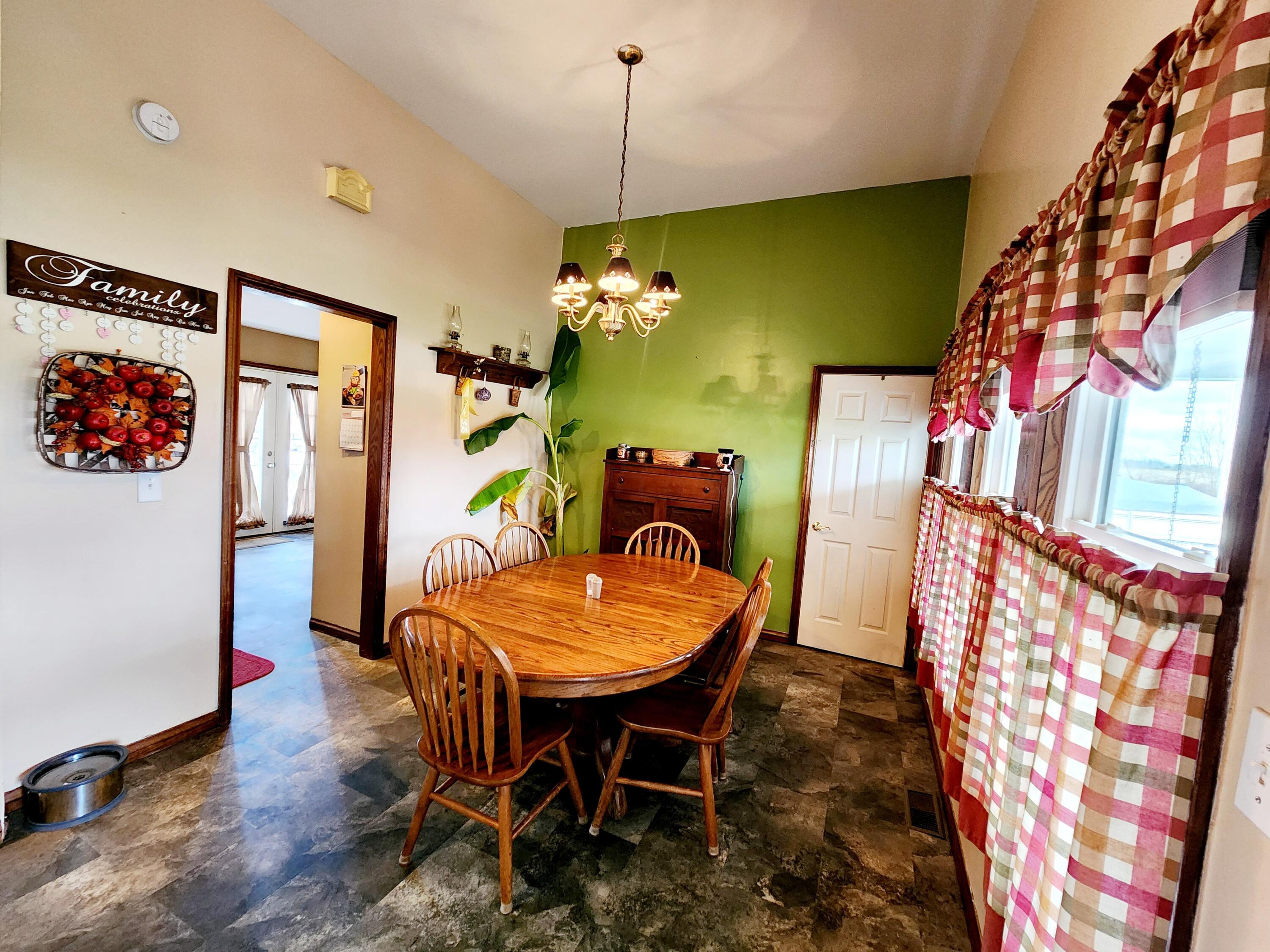 303 Moon Road Greenfield, OH 45123 - Photo 9 of 31 1000000892