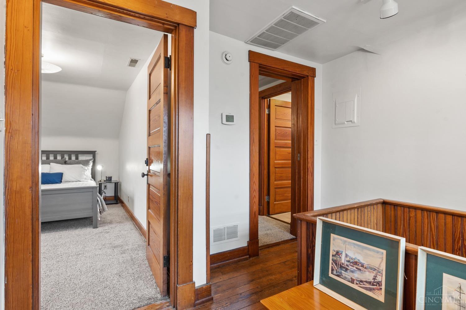 660 Riddle Road Cincinnati, OH 45220 - Photo 23 of 39 Gallery Image 23