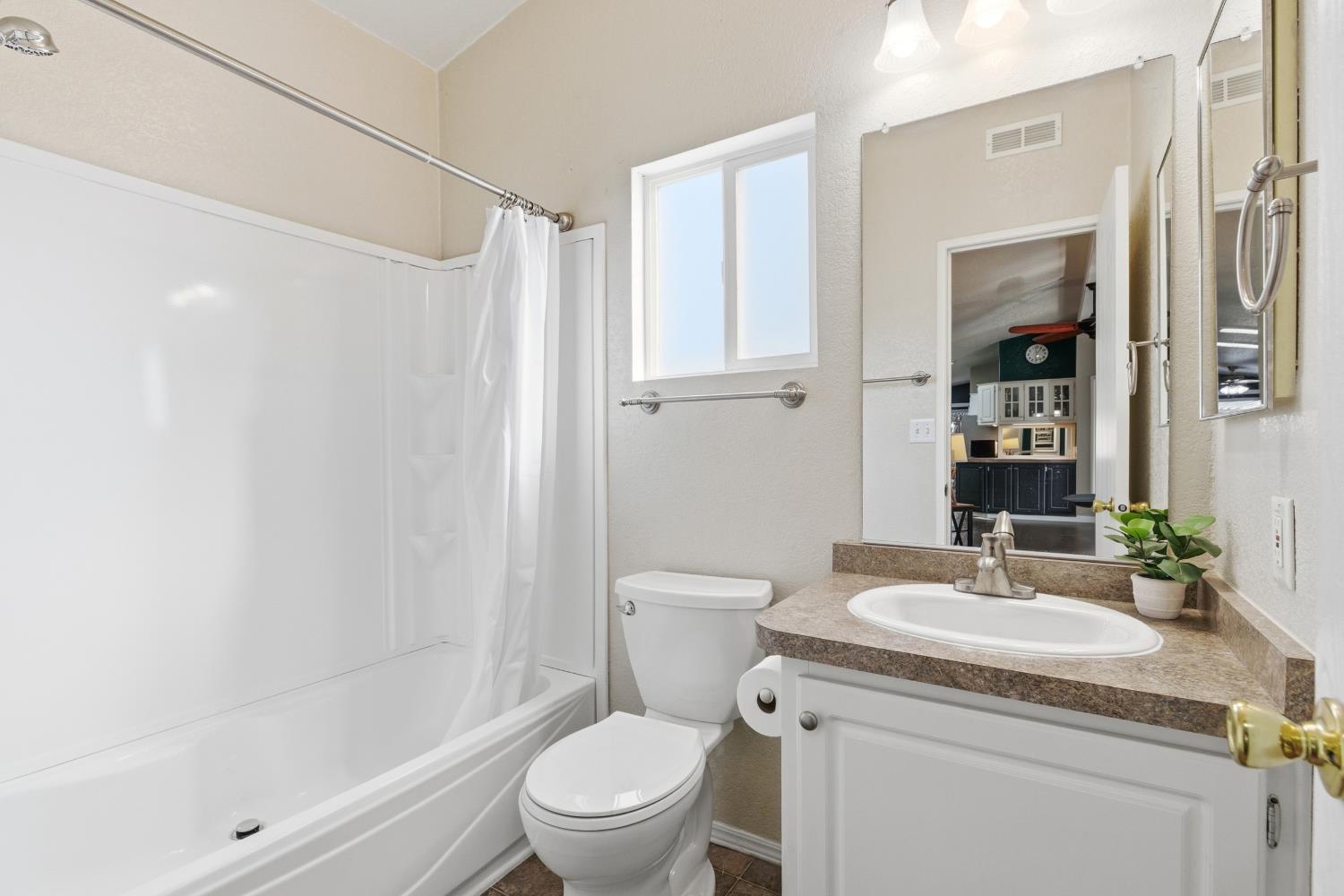 93 Schooner Lane Modesto, CA 95356 - Photo 21 of 37