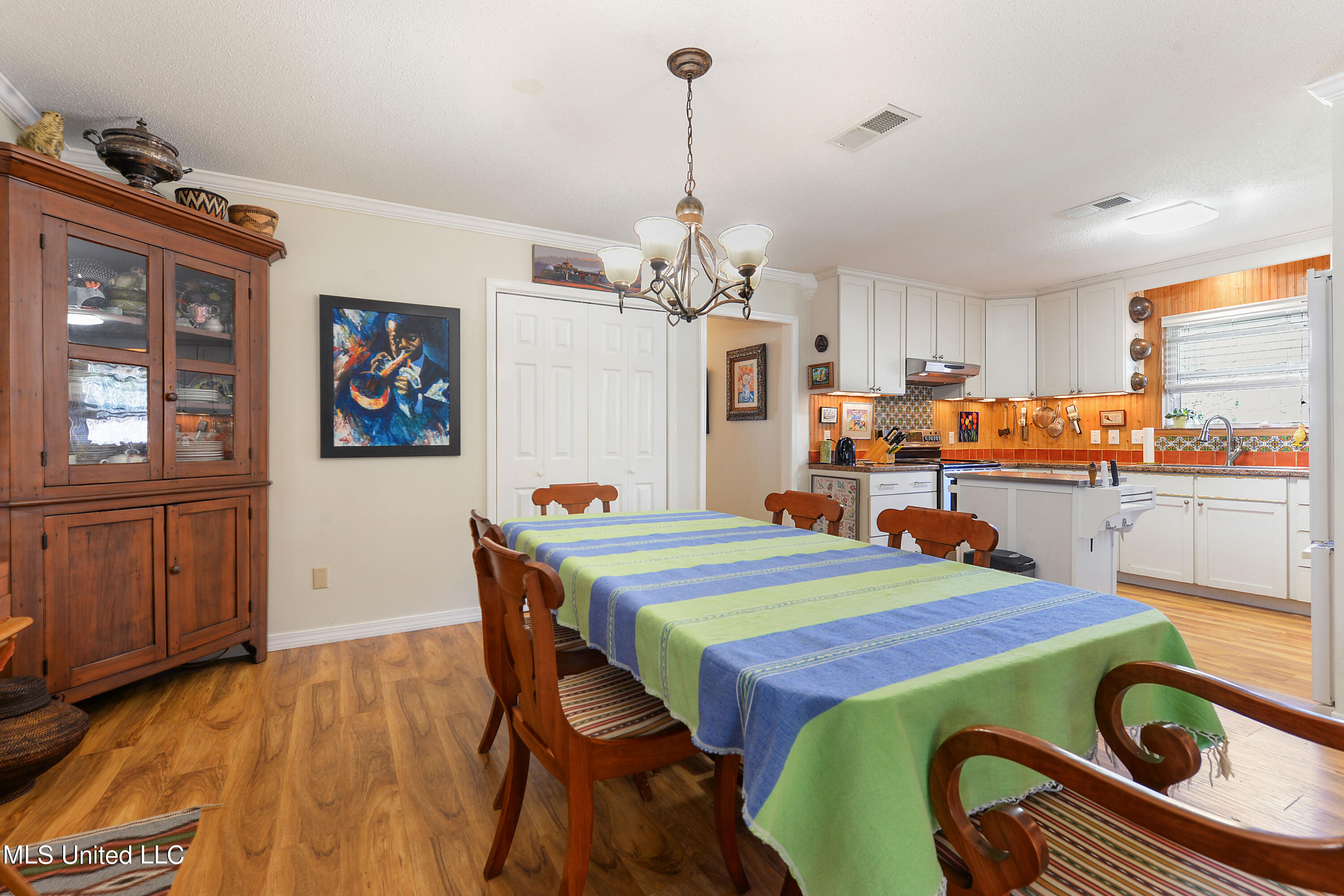 1335 Diller Road Ocean Springs, MS 39564 - Photo 5 of 24 006 (7)
