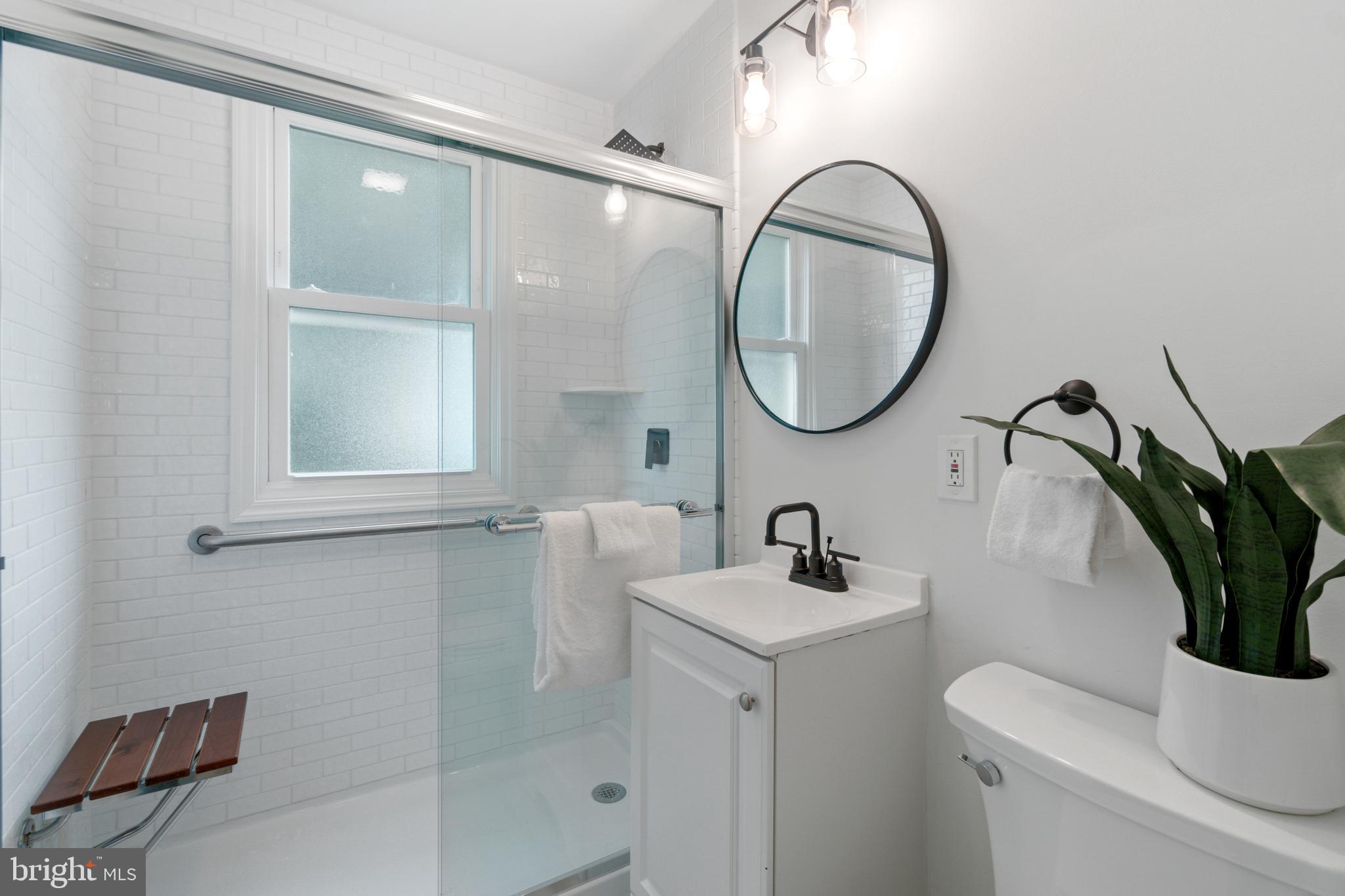 8117 Cornwall Road Dundalk, MD 21222 - Photo 19 of 40 1st Floor Hall Bath