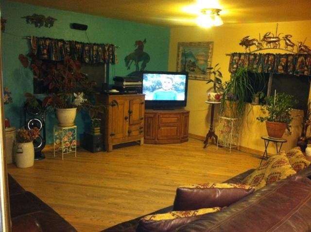 5298 Show Low Lake Road Lakeside, AZ 85929 - Photo 22 of 36 a view of a indoor basketball court