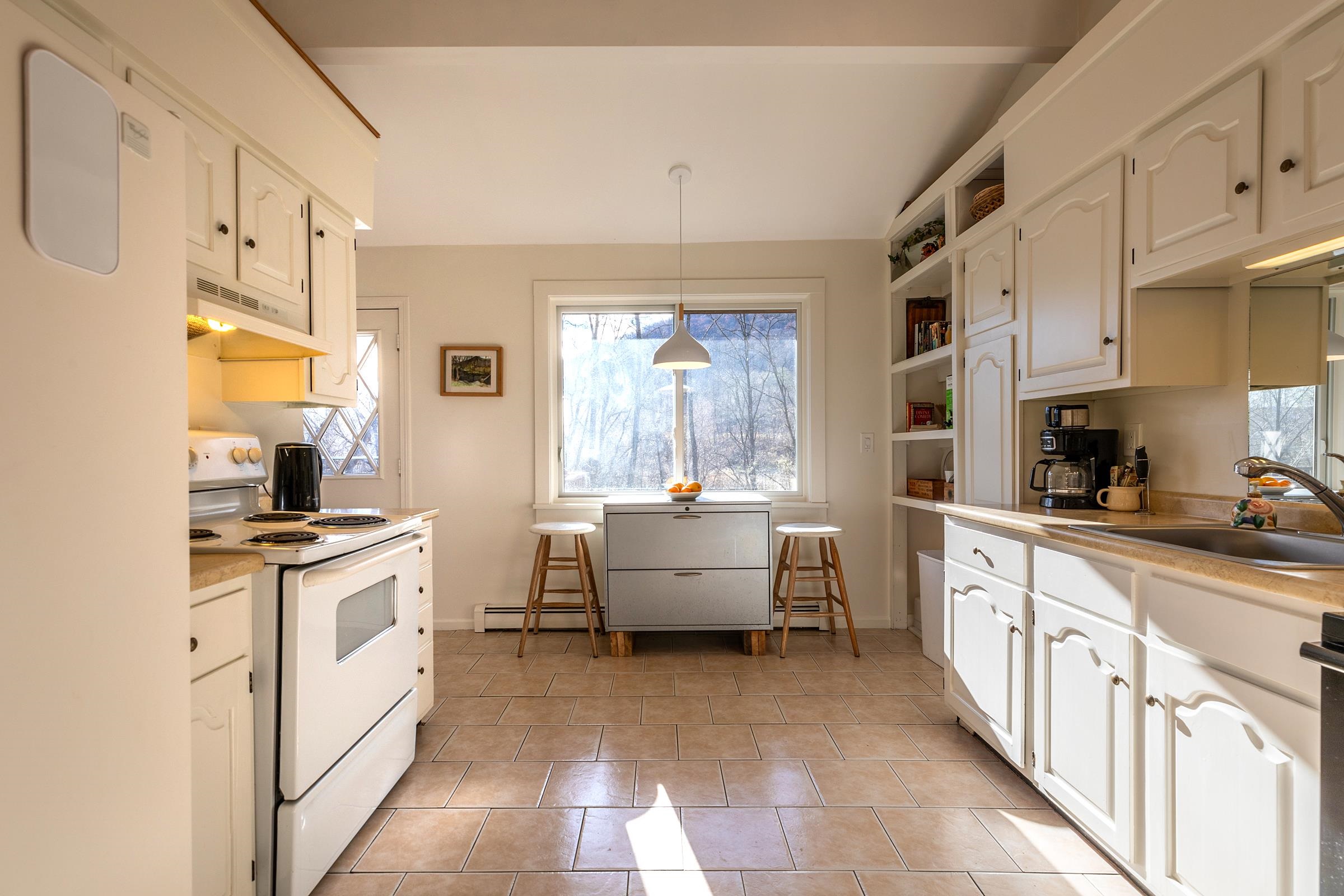 3860 Highway 30 Pawlet, VT 05761 - Photo 14 of 40