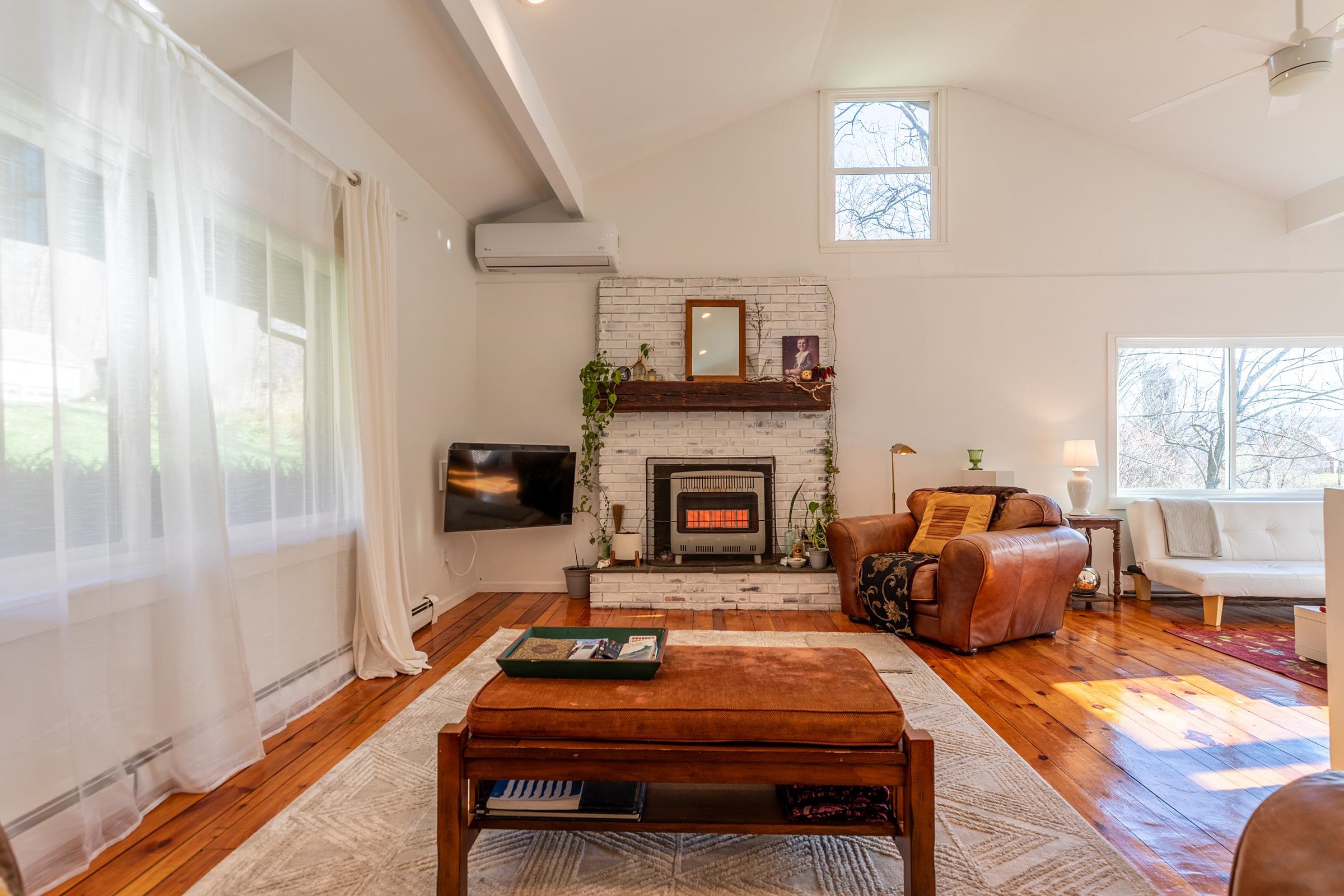 3860 Highway 30 Pawlet, VT 05761 - Photo 6 of 40