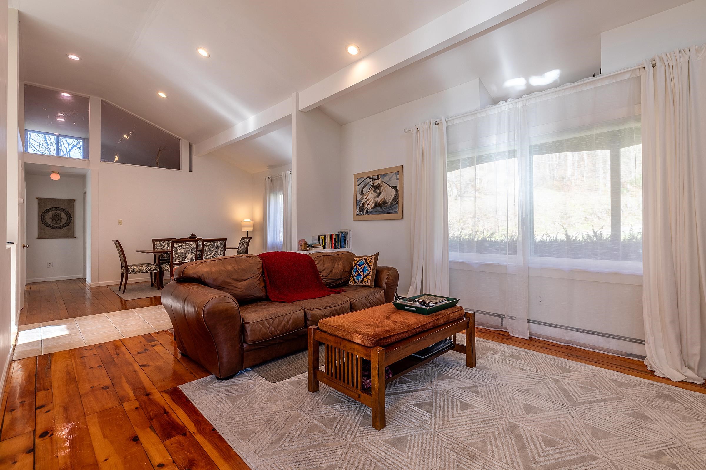 3860 Highway 30 Pawlet, VT 05761 - Photo 7 of 40